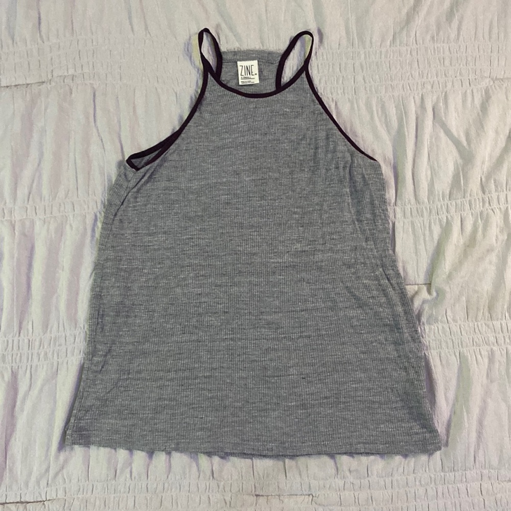 Gray tank
